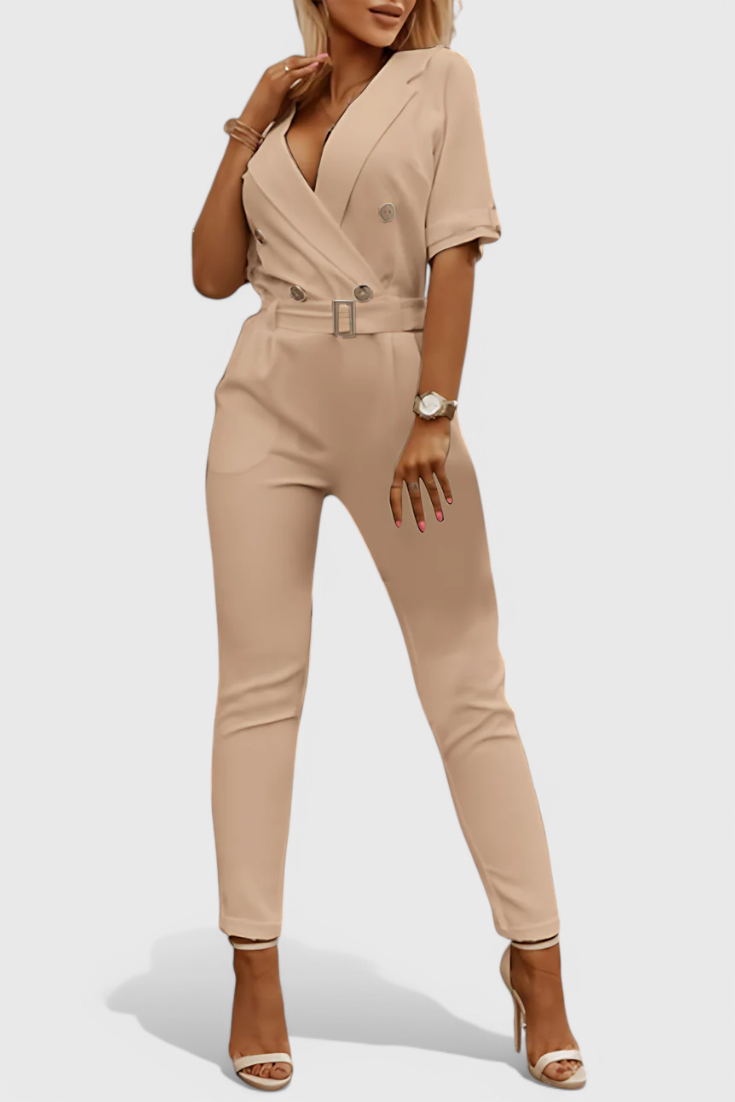 Vivienne Mono con Elegancia Sin Esfuerzo